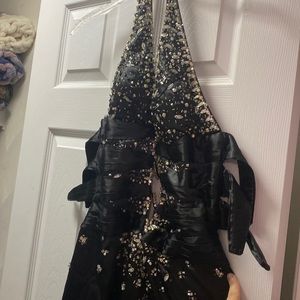 size 6 black La Femme Prom dress